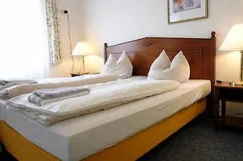 מלון Hotel Eifeler Hof Kyllburg